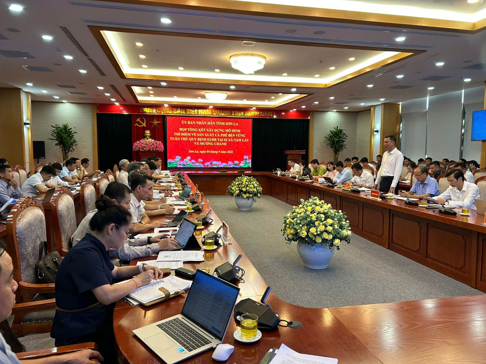 Review meeting on building a pilot model for sustainable coffee production complying with the EUDR in Nam Lau and Muong Chanh Communes