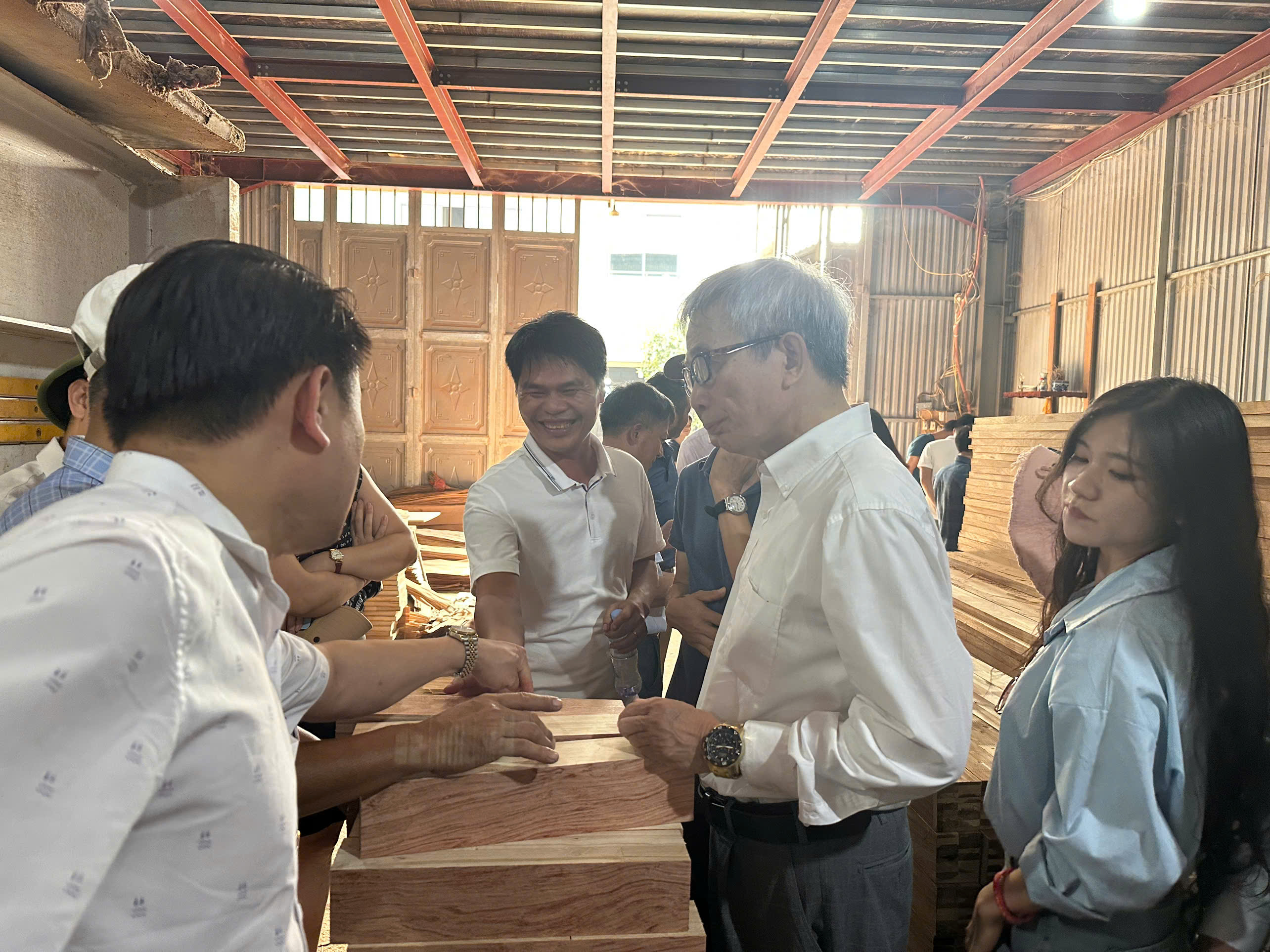 Làng nghề chuyển đổi sản xuất