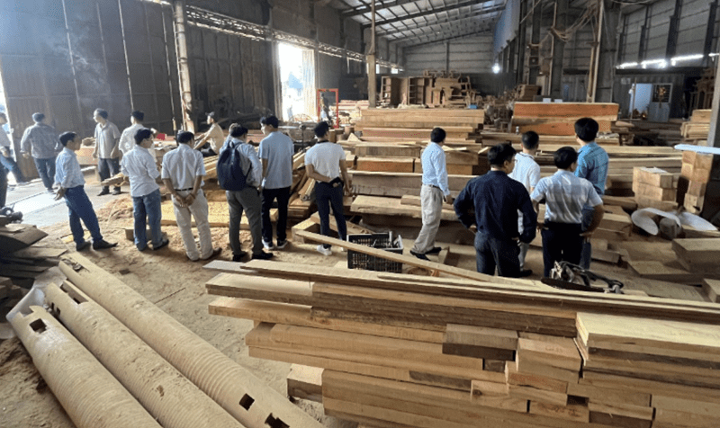 “Mặc áo mới” cho sản phẩm của các làng nghề gỗ