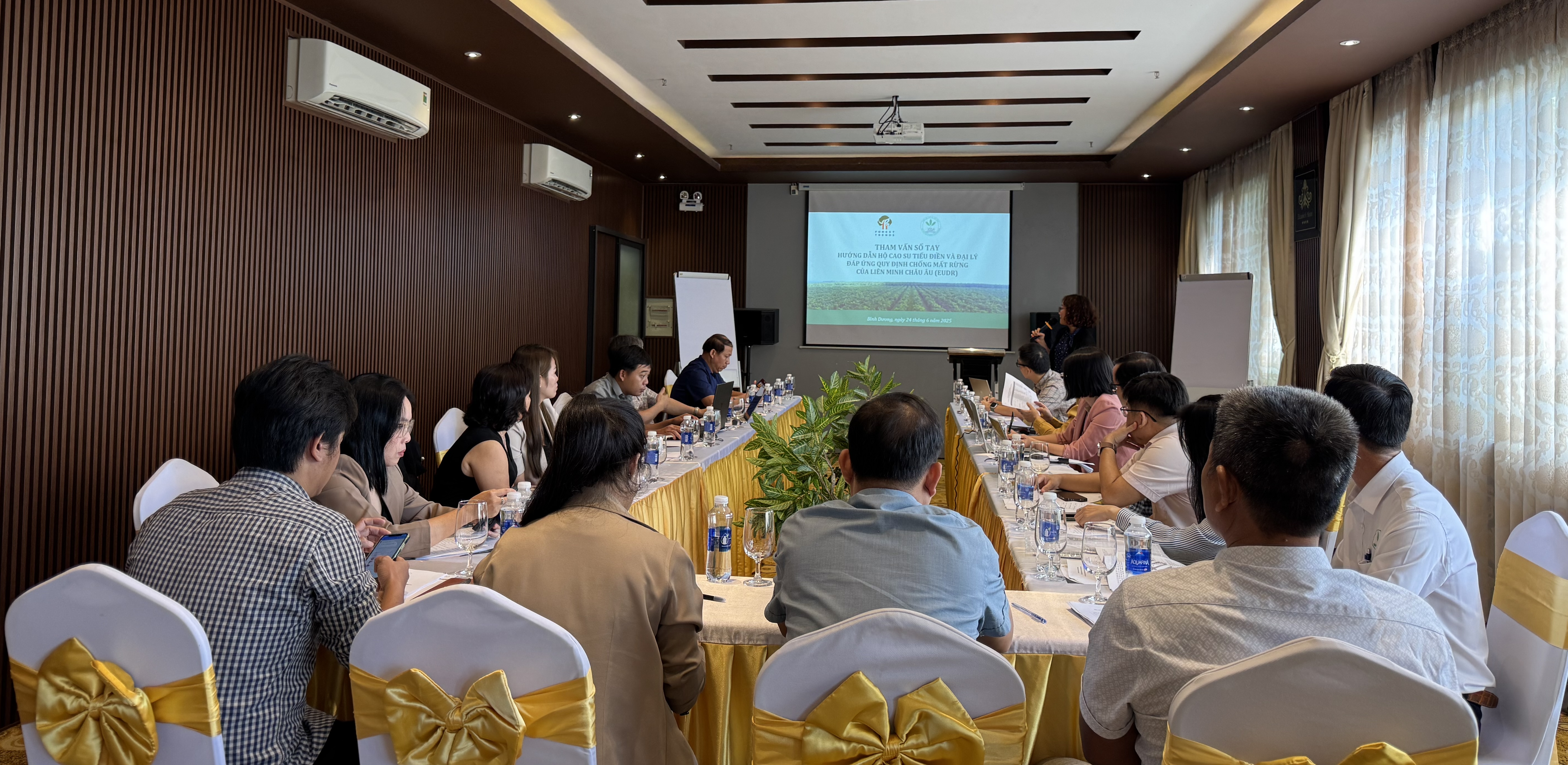 Tham vấn Sổ tay hướng dẫn hộ cao su tiểu điền và đại lý tuân thủ Quy định chống mất rừng của Liên minh châu Âu