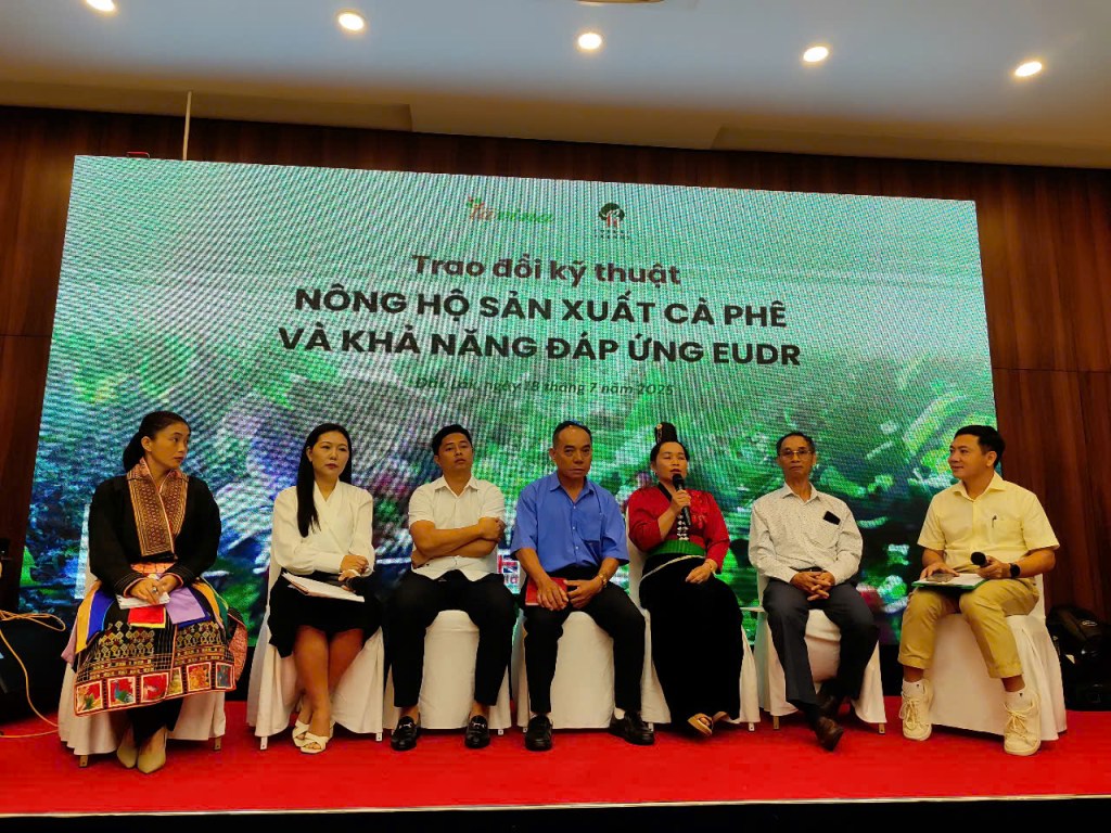 Buổi trao đổi kỹ thuật về sản xuất cà phê và khả năng đáp ứng quy định EUDR, với sự tham gia của các đại diện nông dân, doanh nghiệp và cơ quan nhà nước.